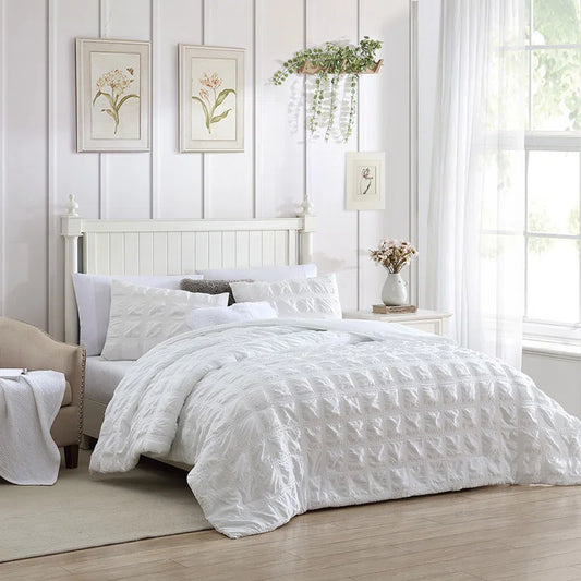 Seersucker Comforter - White