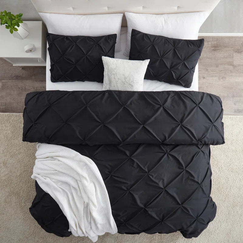 Pintuck Comforter - Black