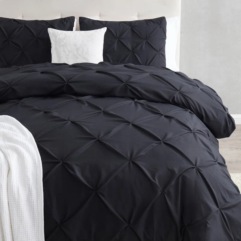 Pintuck Comforter - Black